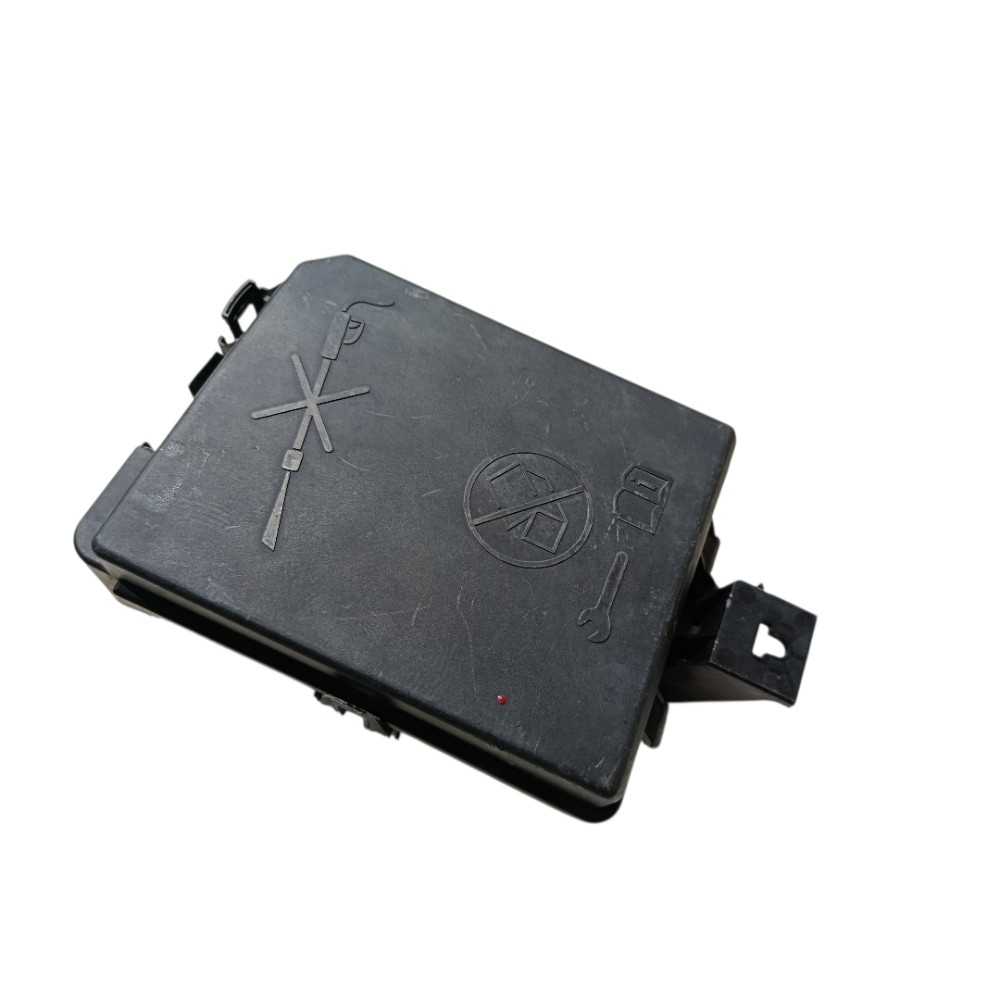 Carcaça caixa fusível Gm Prisma Onix 2013 2021
