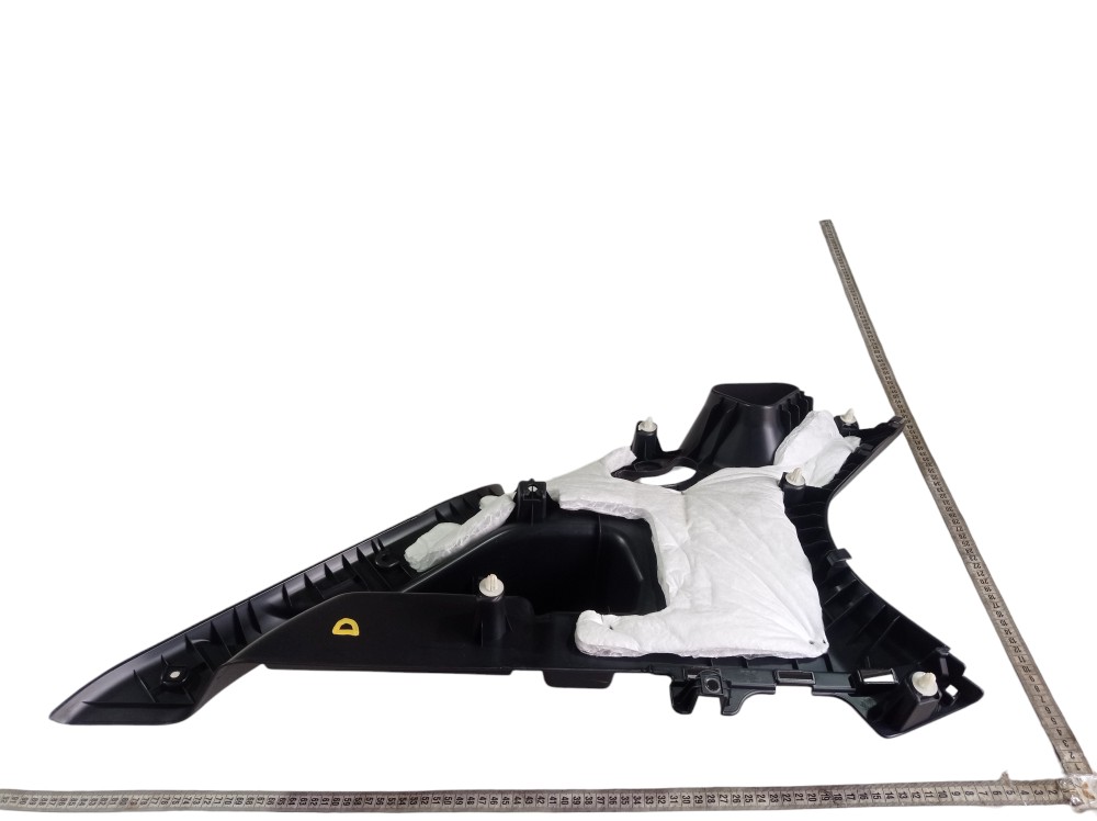 Acabamento Coluna Traseira Direita Jac Iev40 2020 V615 9