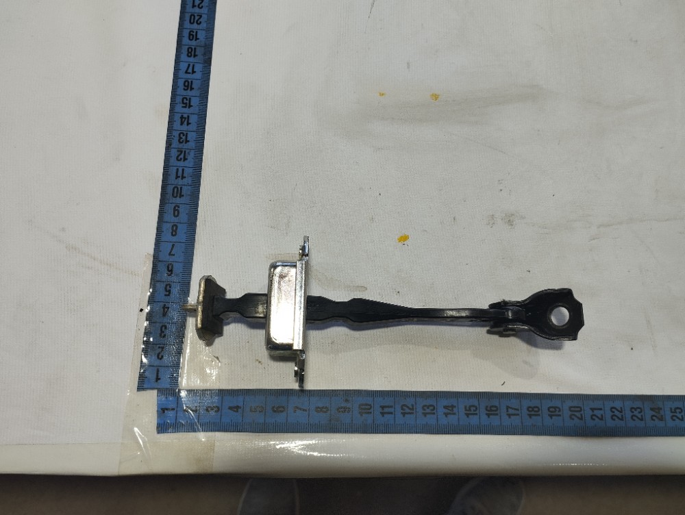 Limitador Porta Dianteira Direita Nissan Leaf 2023 V632 8