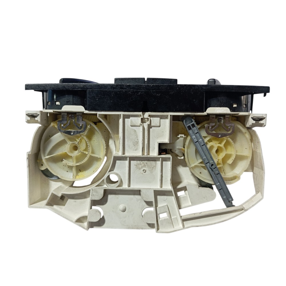 Comando Ar Condicionado Vw Golf 2000 2003 V364 1