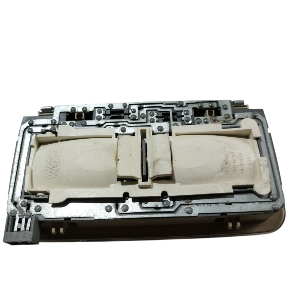 Luz Cortesia Fiat Idea Linea Punto Palio Strada 2009 A 2018 1