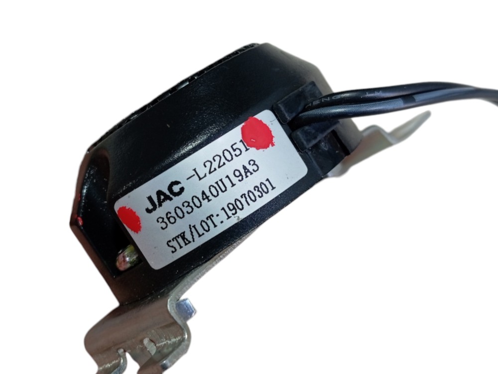 Sirene re traseira esquerda Jac IEV40 2020 V615 6