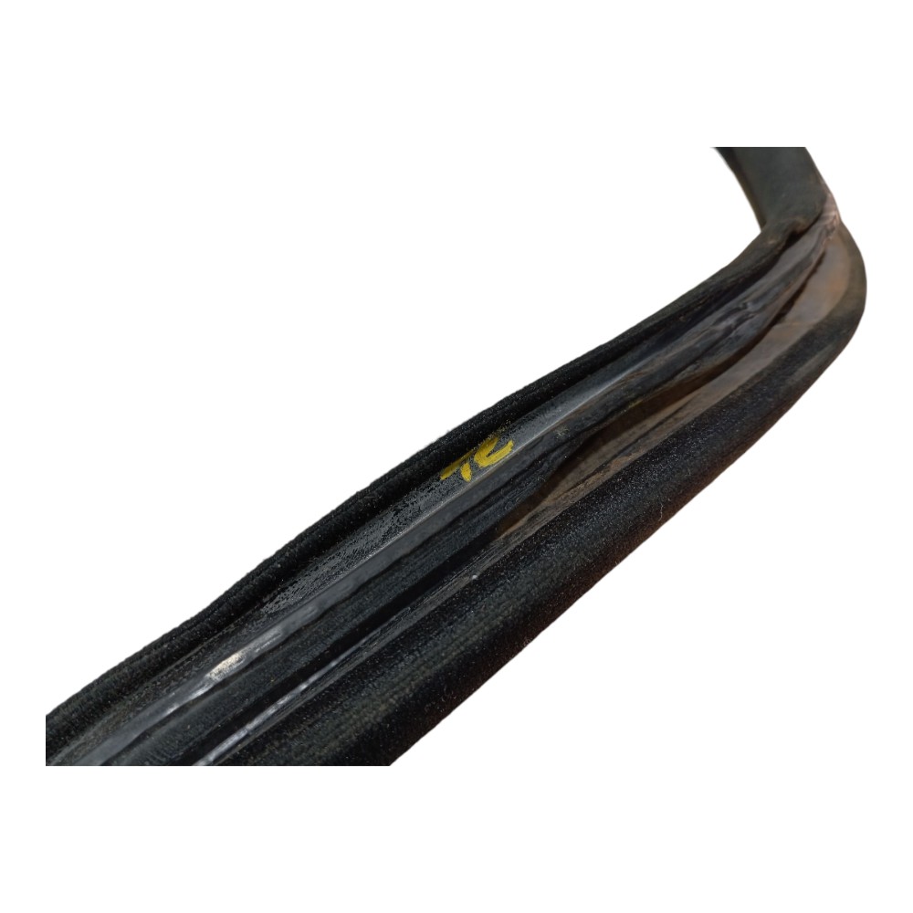 Borracha Porta Traseira Esquerd Mercedes C180 2002 2007 V661 Preta 3