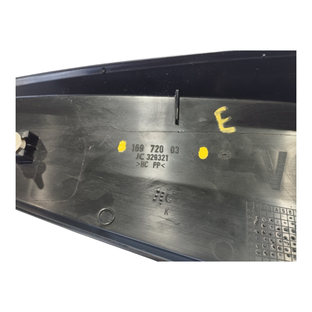 Acabamento Porta Dianteira Esq Mercedes B180 2010 1.7 V630 3