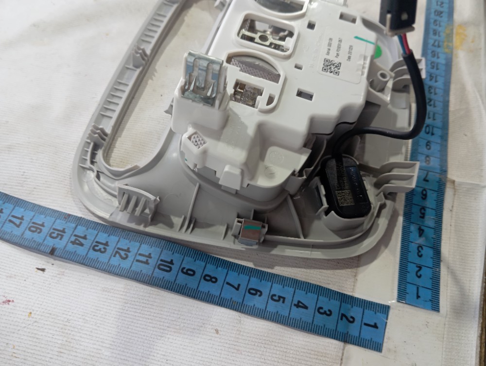 Luz Teto Cortesia Gm Tracker Onix 2020 2025 V627 7
