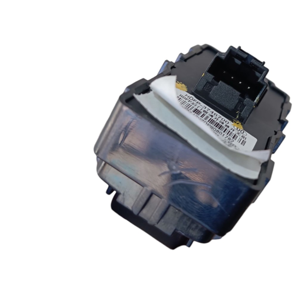 Botão Vidro Porta Dianteira Direita Byd Dolphin 2024 V653 6