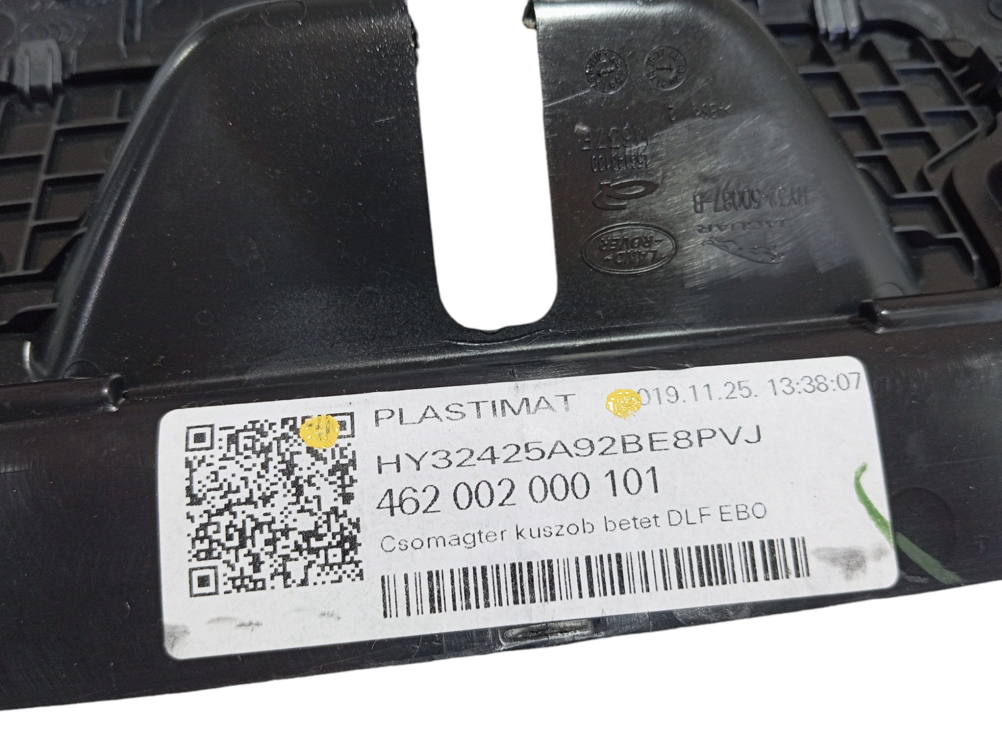 Acabamento Porta Malas Land Rover Discovery 5 3.0 2019 V597 8