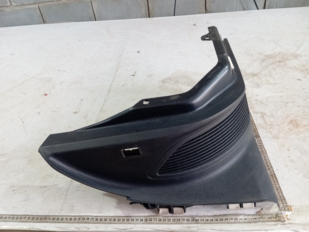 Acabamento Banco Traseiro Direito Lexus Rx500hf 2023 V619 10