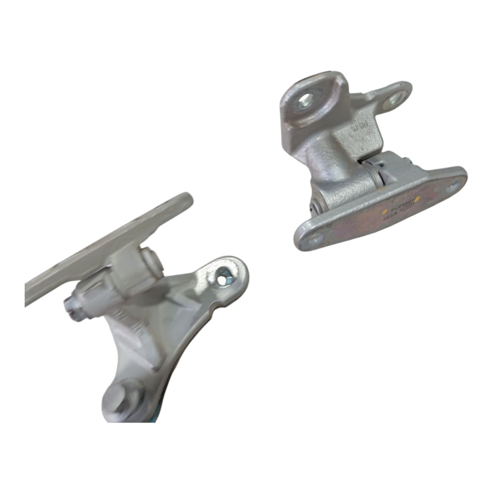 Dobradiça Porta Dianteiro Direito Mercedes B180 2010 V630 3
