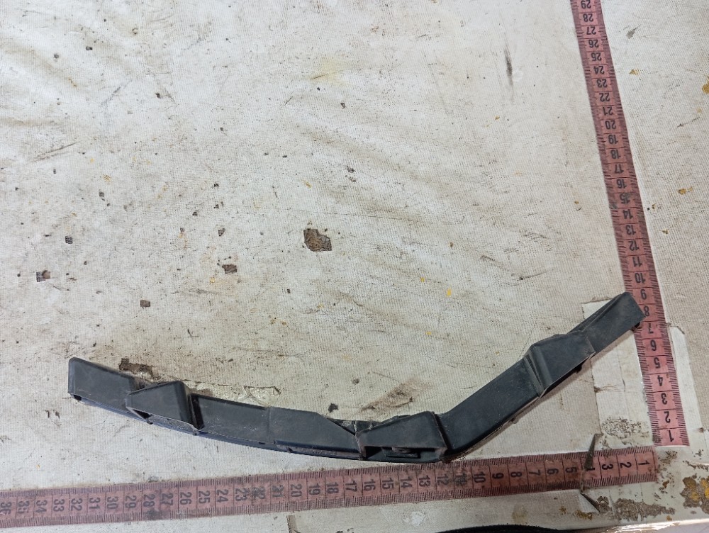 Suporte Esq Parachoque Traseiro Volvo V40 T3 2013 2019 V652 8