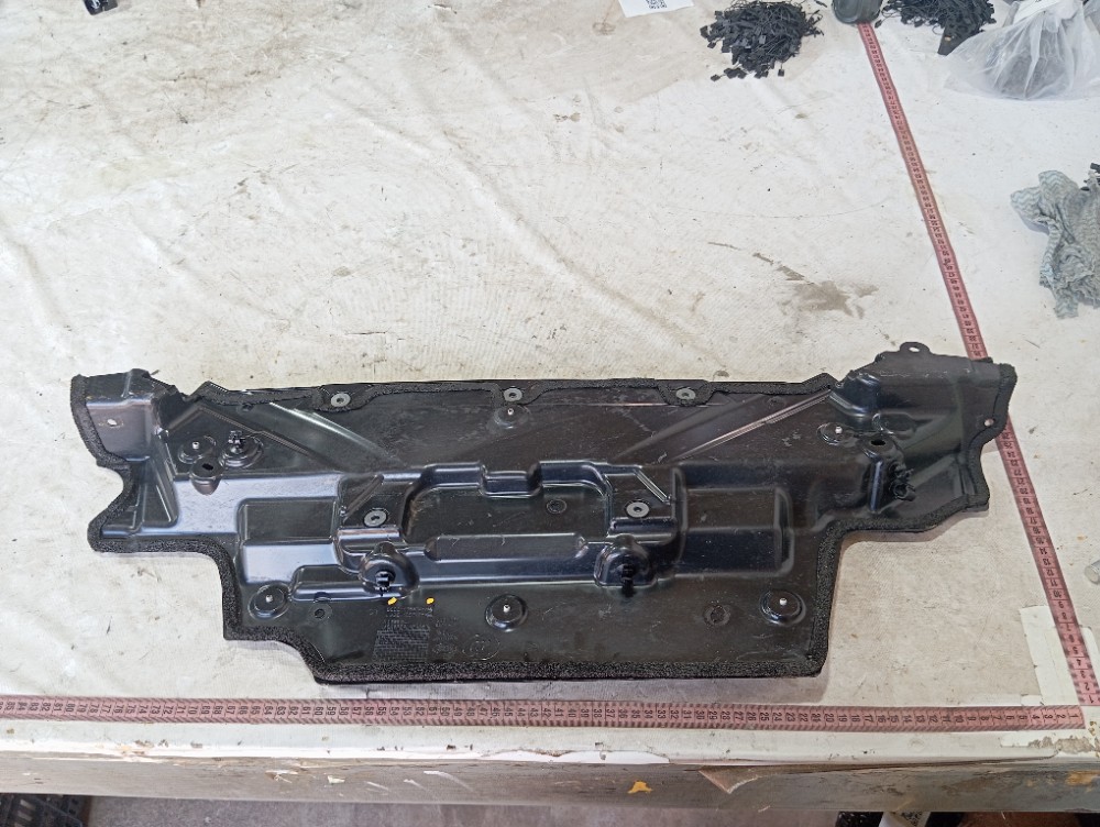 Suporte Churrasqueira Land Rover Defender 2022 V645 9