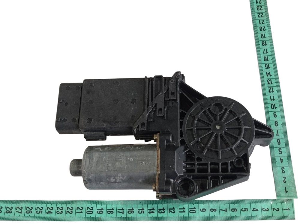 Motor Máquina Vidro Dianteira Direita Vw Passat V6 2001 V300 8