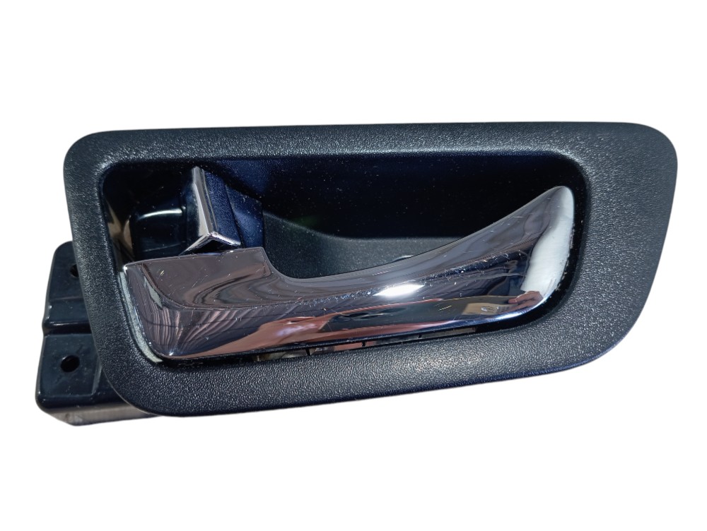 Maçaneta Int Porta Diant Esquerda Ssangyong Xlv Dlx 18 V612 Dianteira 3
