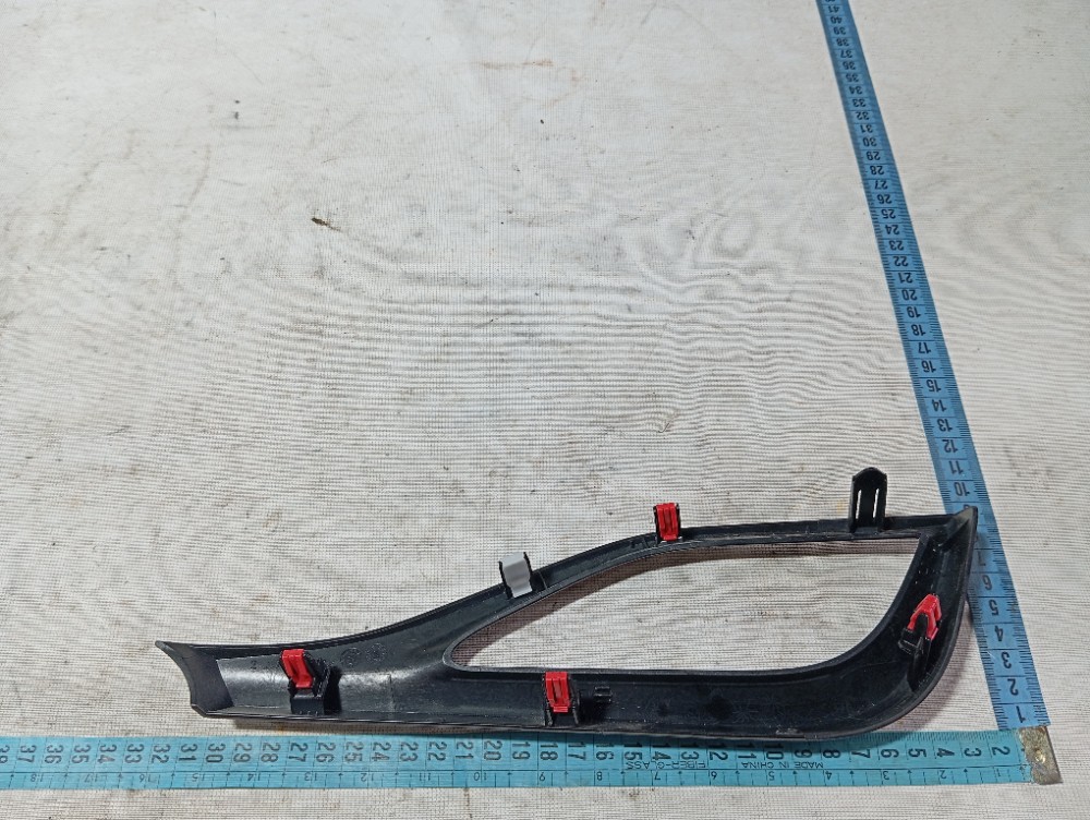 Moldura difusor ar esquerdo painel Toyota Yaris 2022 2023 8