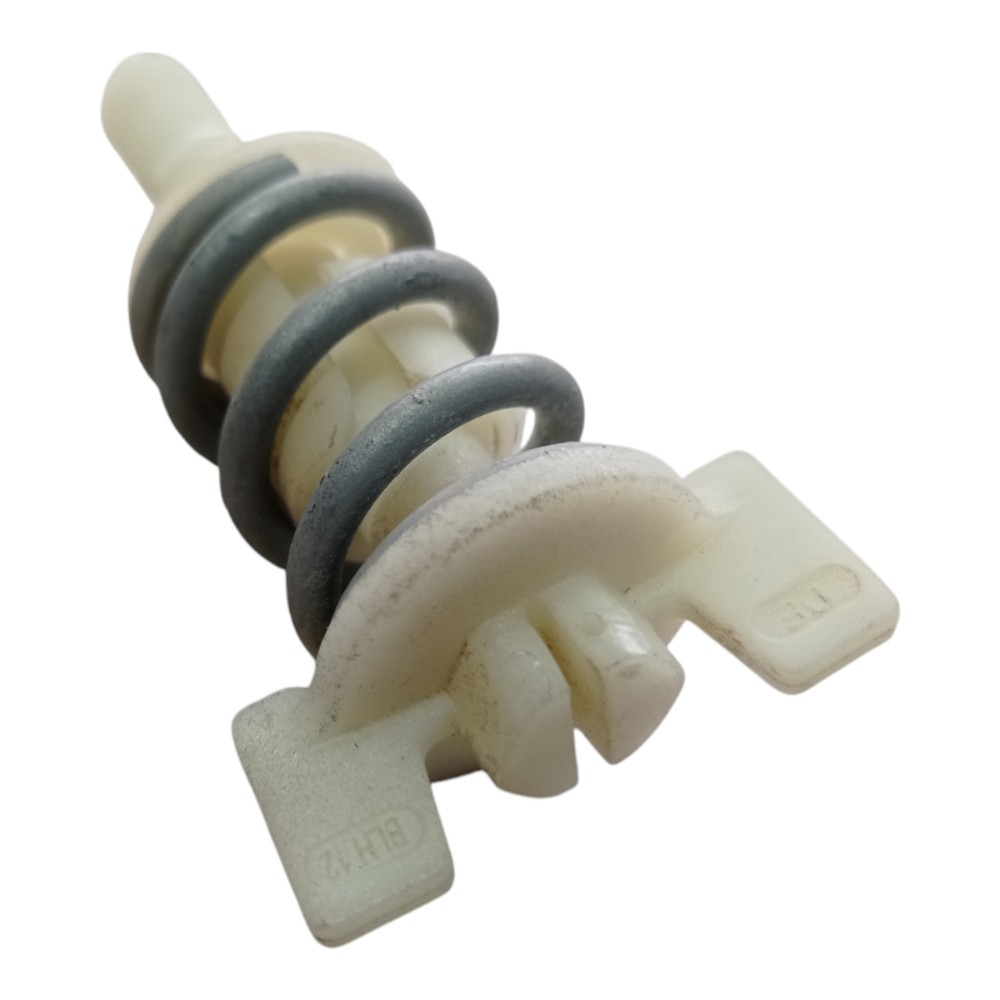 Parafusos Fixação Traseira Do Farol Vw Golf Highline V626 6