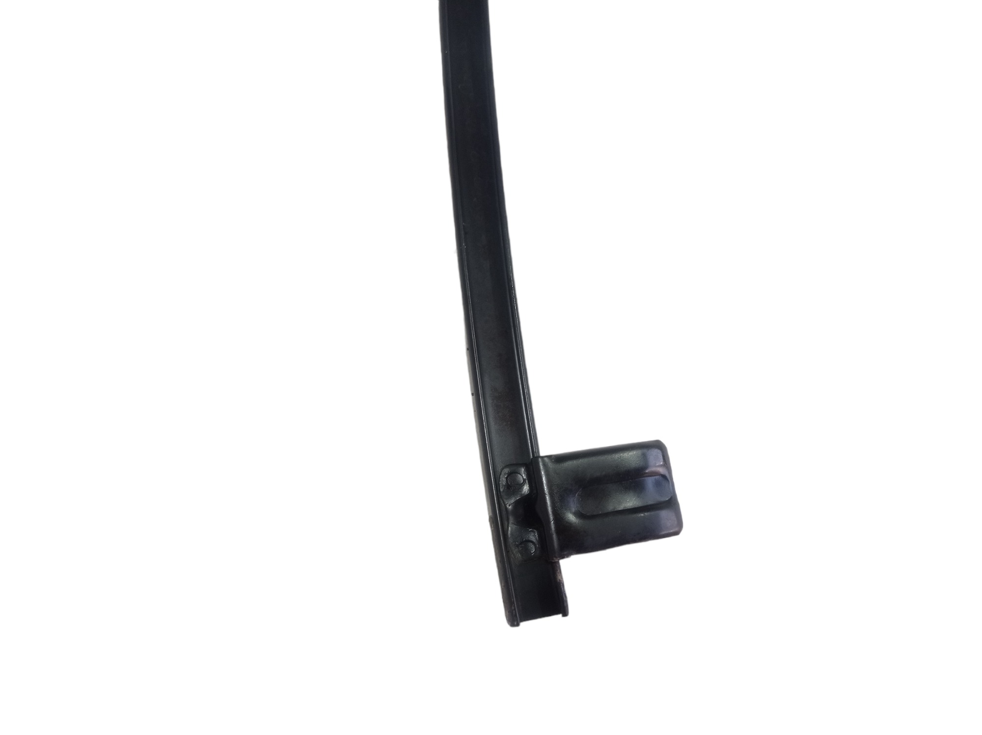 Guia Vidro Traseiro Esquerdo Kia Opirus 3.8 2008 V581 Preto 3