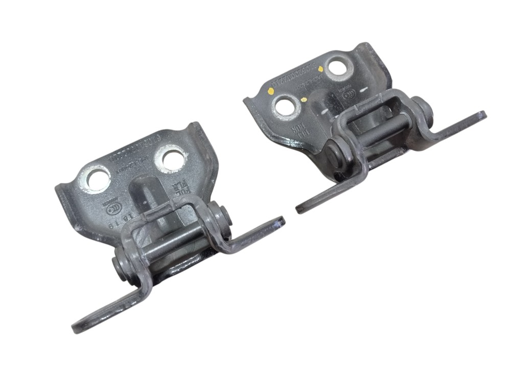 Dobradiça Porta Dianteira Direita Jac Iev40 2020 V615 7