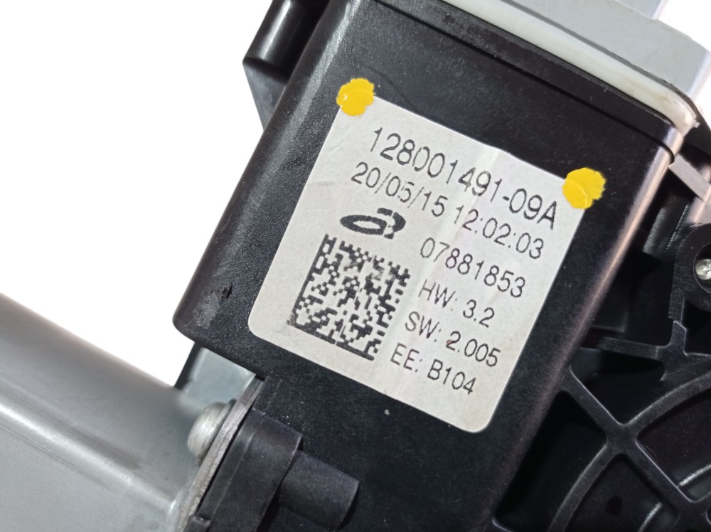 Máquina Vidro Dianteiro Direito Renault Sandero 2021 V339 13