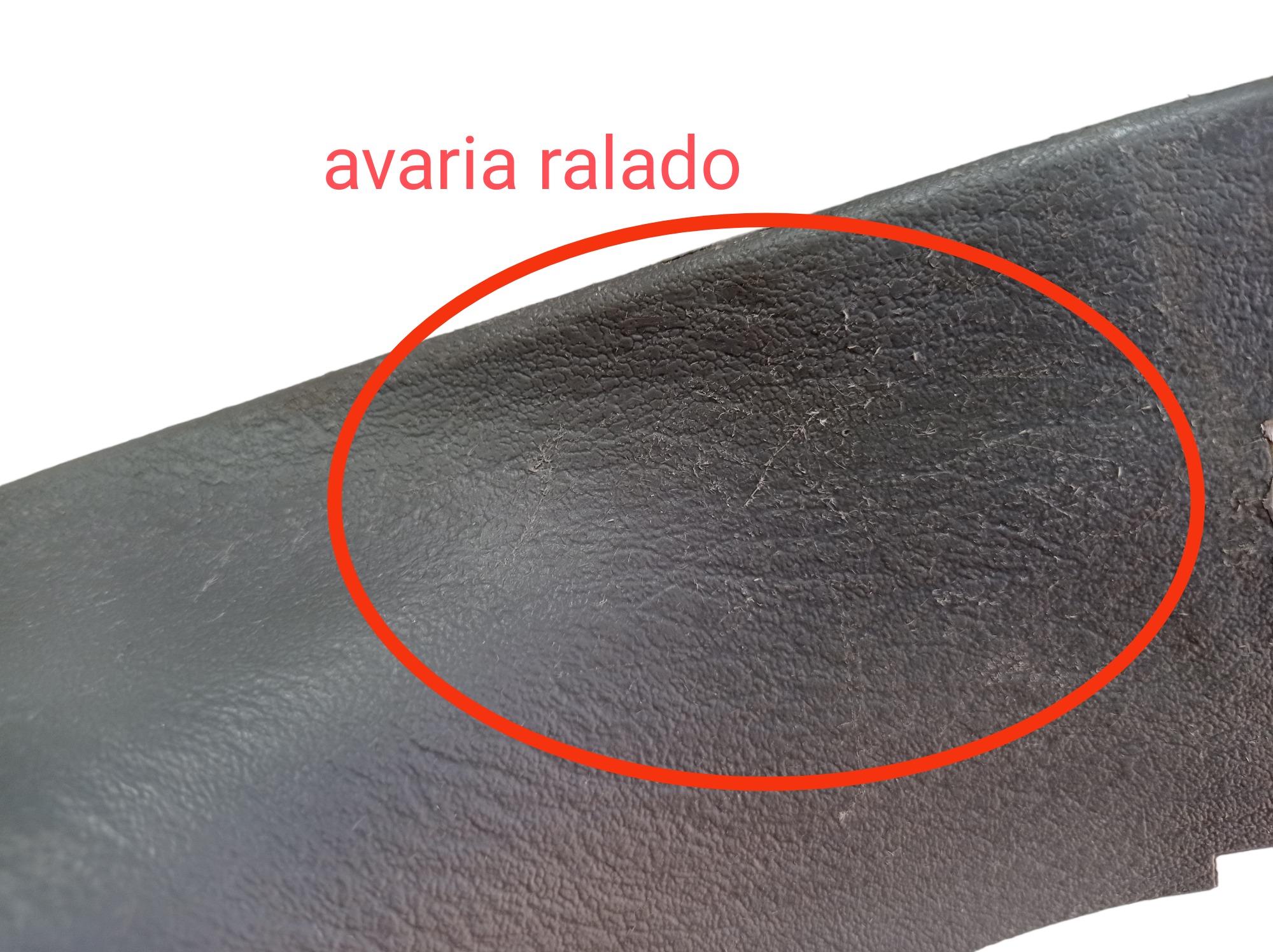 Acabamento Pé Coluna Diant Esquerda Grand Caravan 2005 V586 8