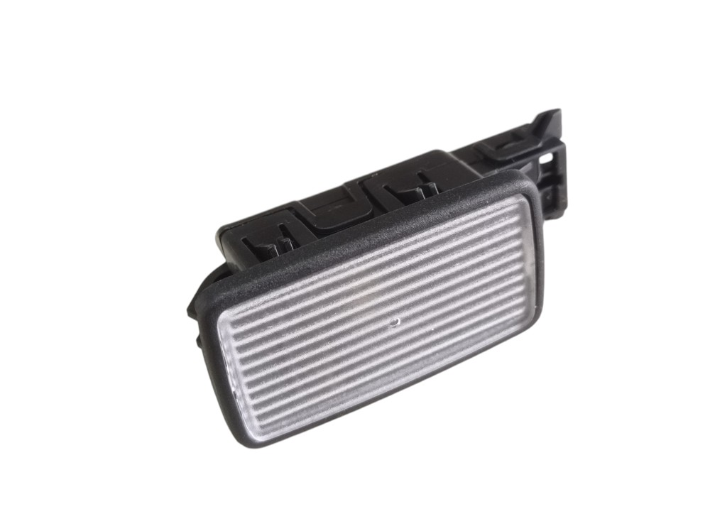 Luz Cortesia Porta Volvo Xc60 T5 2.0t 2020 V606