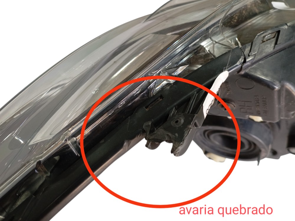 Farol Direito Chevrolet Onix Activ 2018 52154161 Direito/passageiro 4