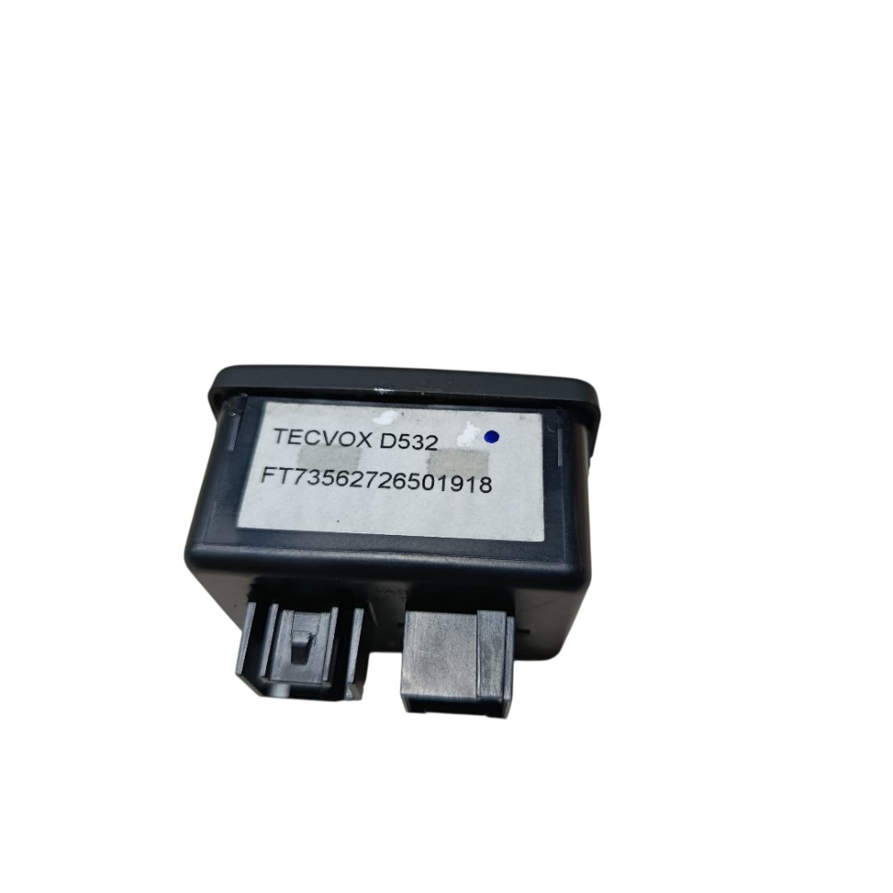 Entrada USB auxiliar Fiat Mobi 2018 6