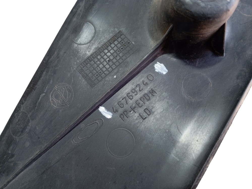 Protetor Assoalho Traseiro Direito Fiat Stilo 2003 V356 7