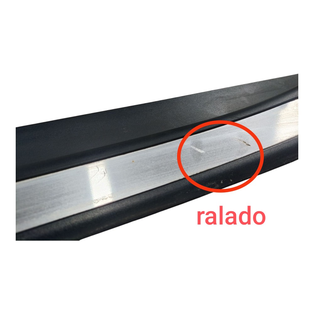 Soleira Traseira Direita Mercedes C180 2002 2007 V661 Preto 8