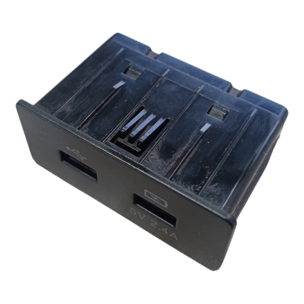 Entrada Usb Jac Ej7 2023 V618 2