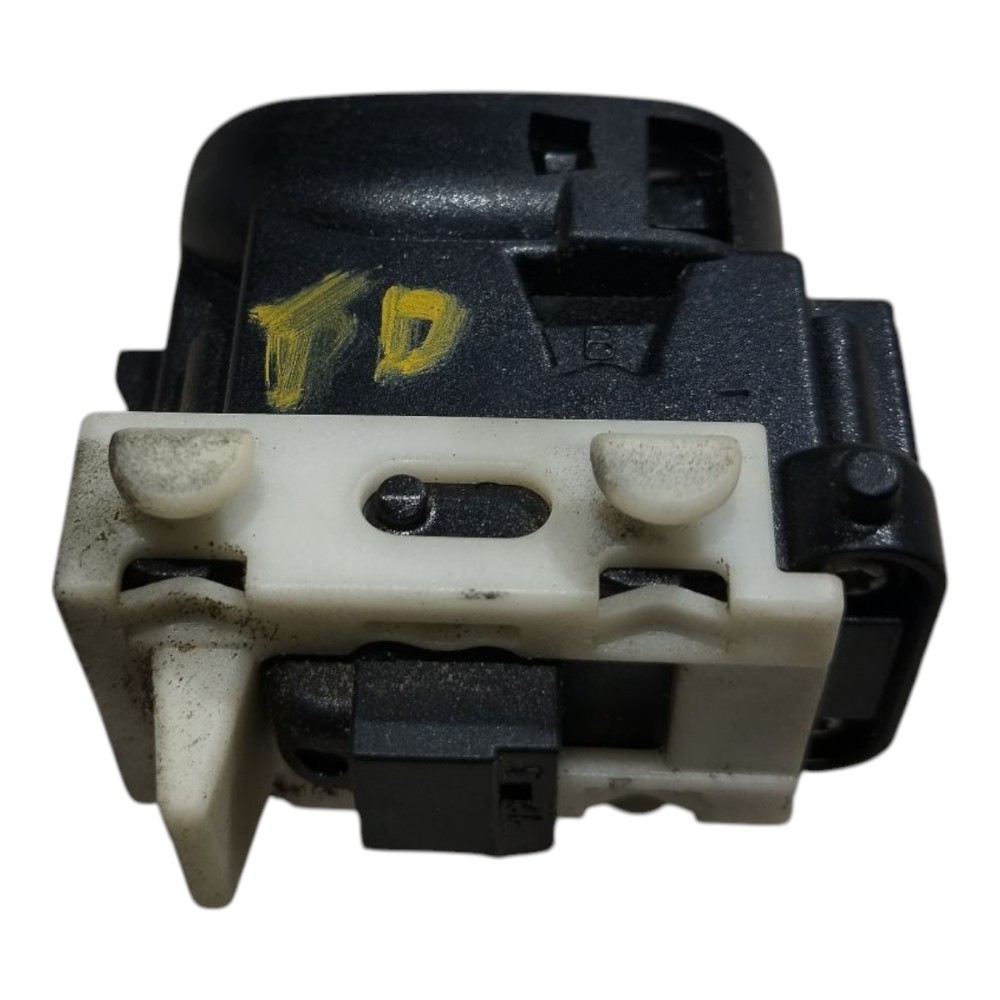 Botão Vidro Traseiro Direito Mercedes C180 2002 2007 V661 6