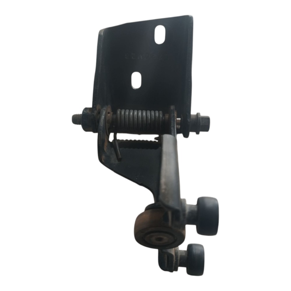 Dobradiça Porta Traseira Esquerda Grand Caravan 03 V578