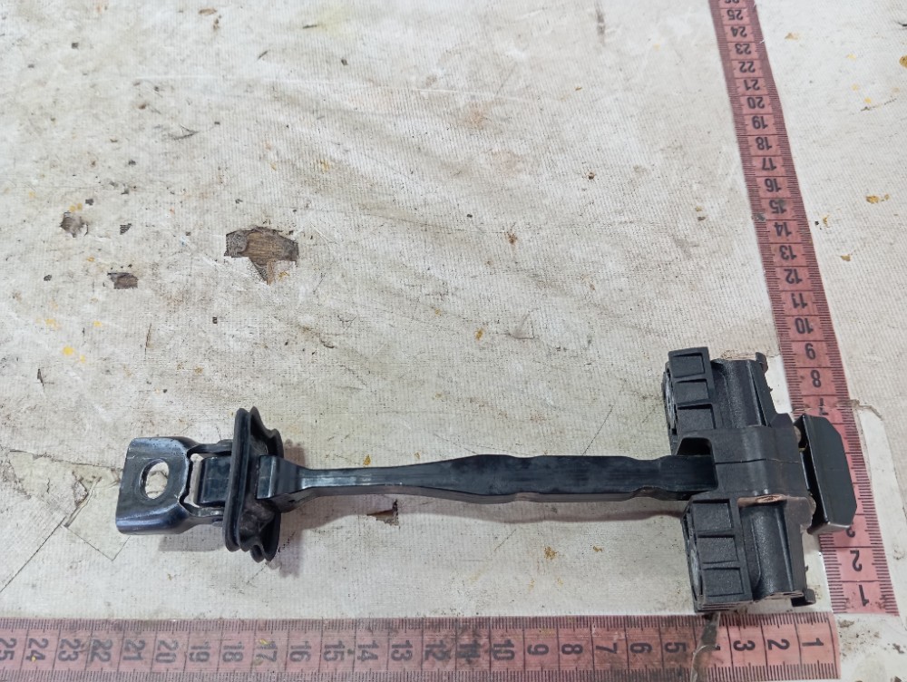 Limitador Porta Diant Direita Vw Taos Highline 2022 24 V655 8