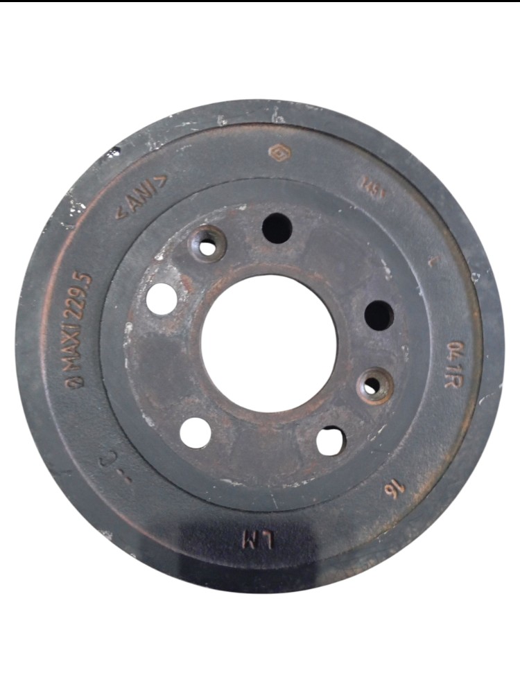Tambor de freio traseira direita Renault Duster 2.0 4×4 2013