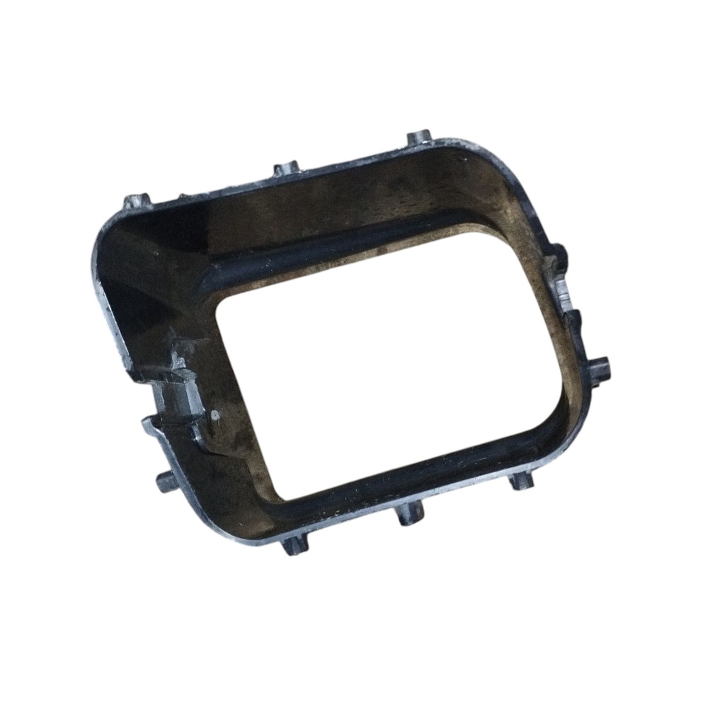 Moldura Difusor Esquerdo Renault Sandero 2014 2019