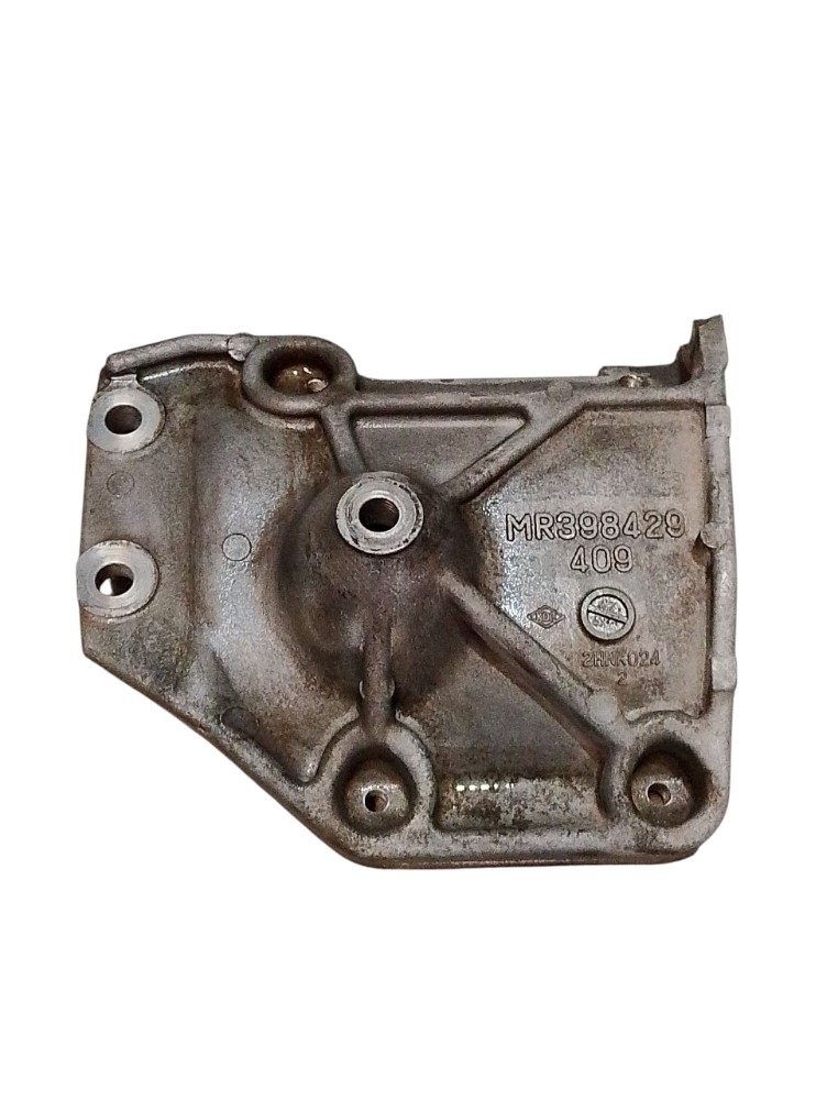 Suporte Compressor Arcondicionado Mitsubishi Pajero 3.8 2008