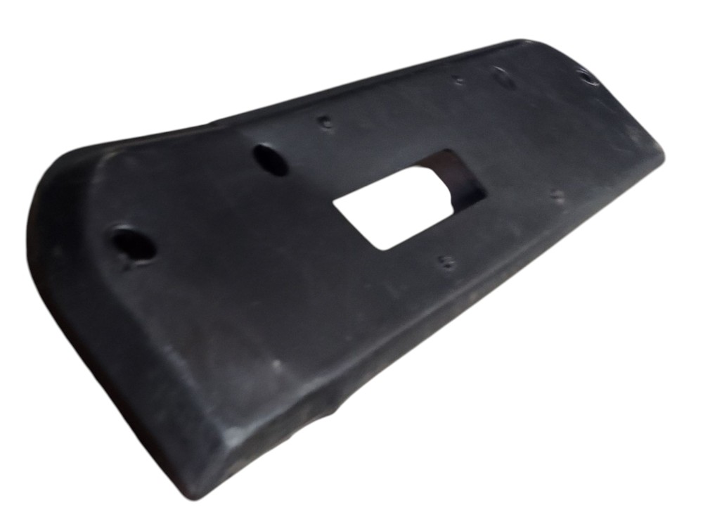 Suporte Placa Traseira Preta Fiat Strada 2013 2020
