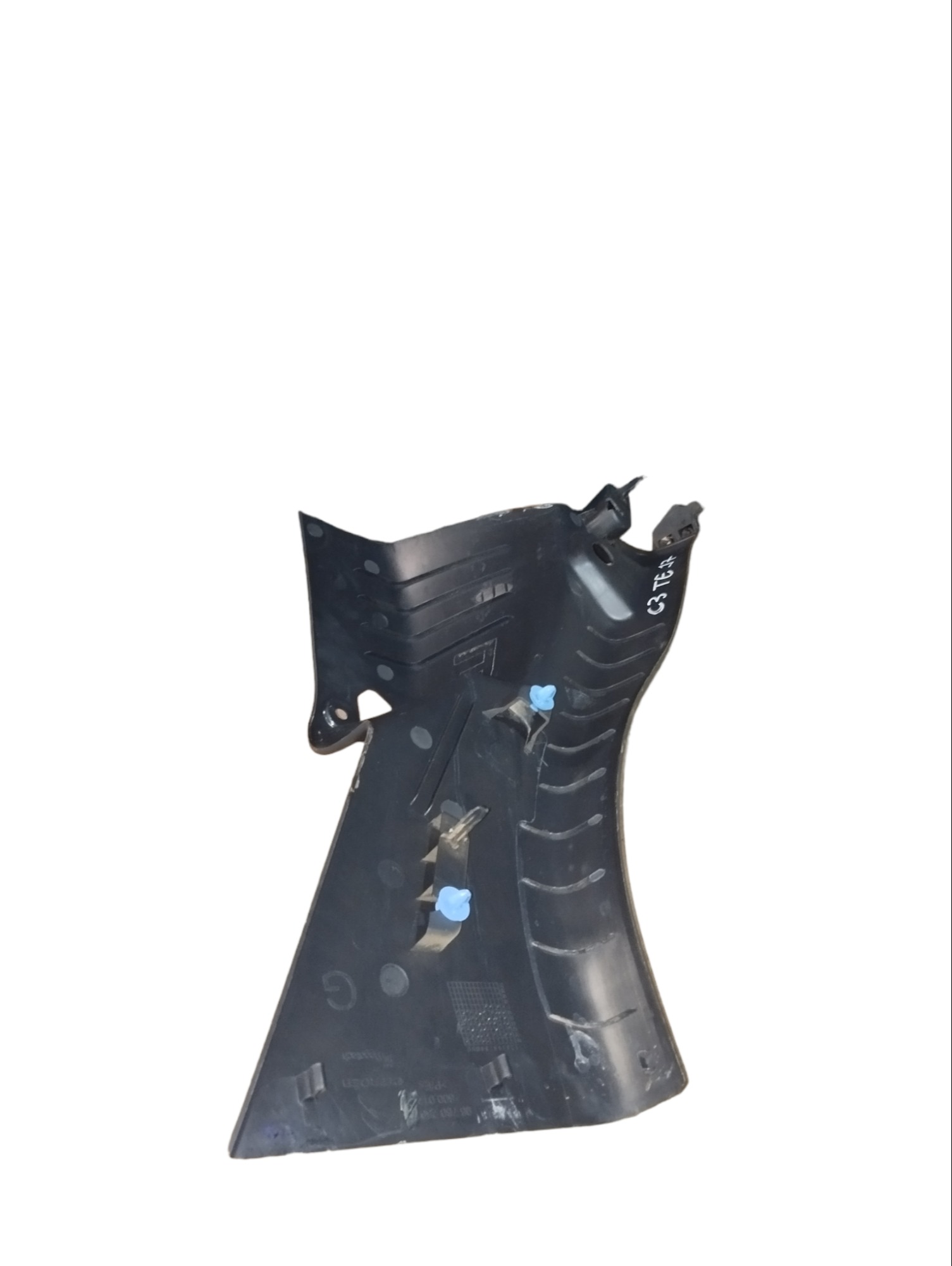 Acabamento Lateral Banco Traseiro Esquerdo Citroën C3 2017 Preto 5