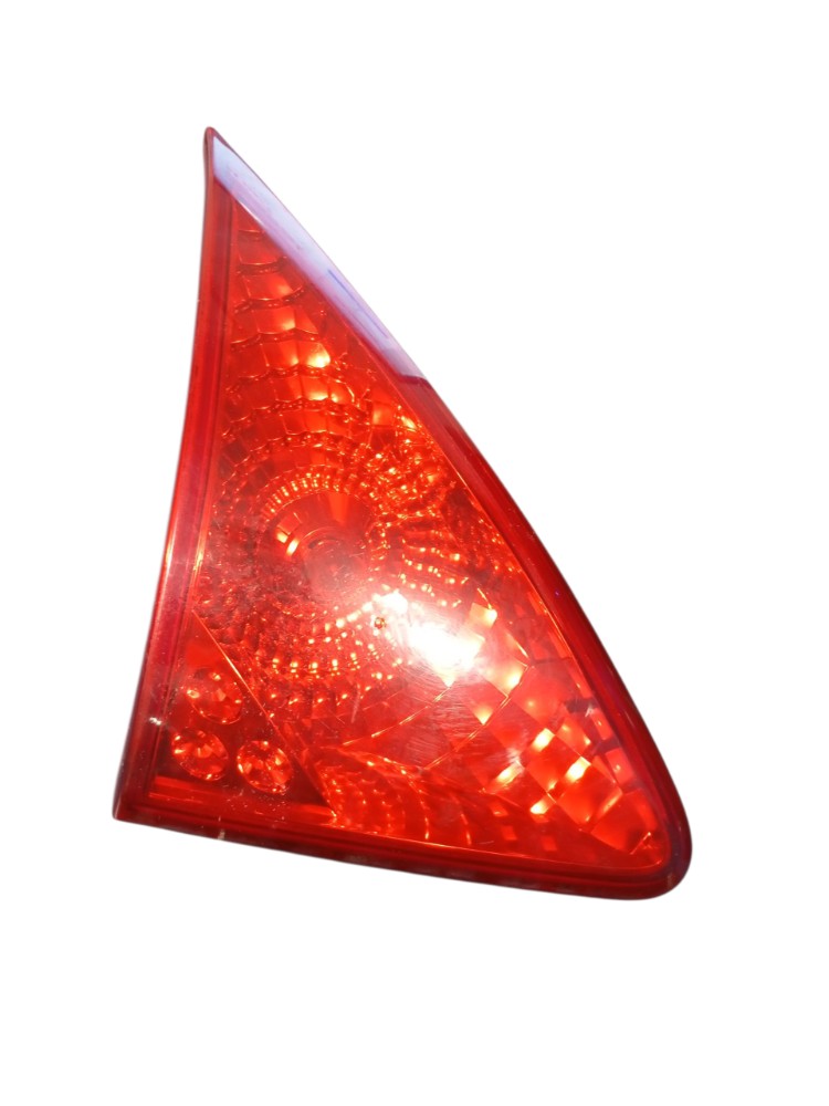 Lanterna tampa traseira lado esquerdo Peugeot 3008 2011 2012