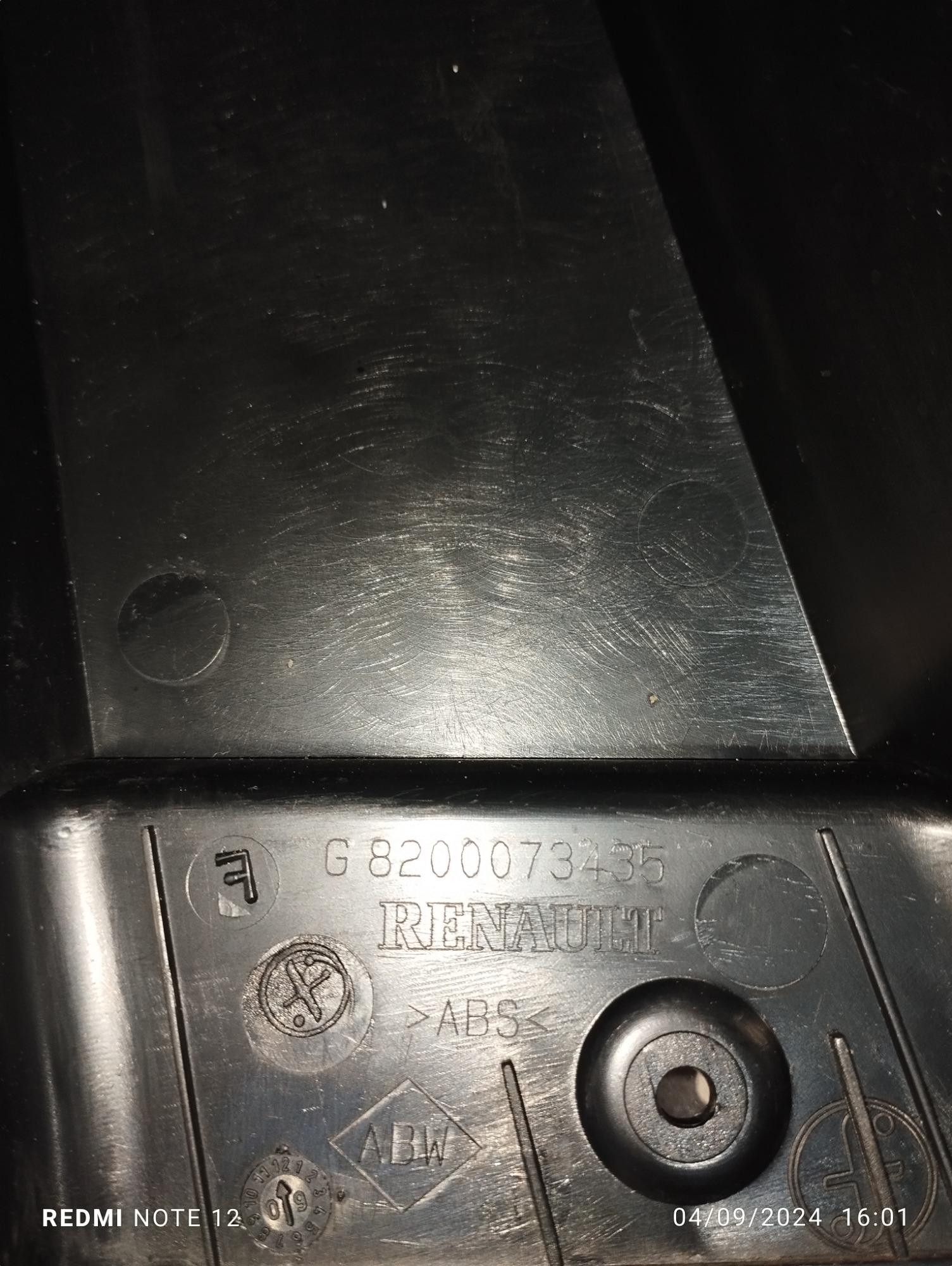 Acabamento Externo Coluna Esquerda Renault Megane 2.0 2007 8