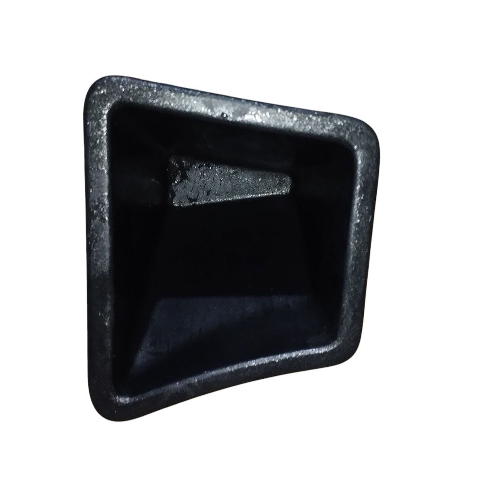 Porta Treco Direito Porta Malas Jeep Cherokee 2010 2011