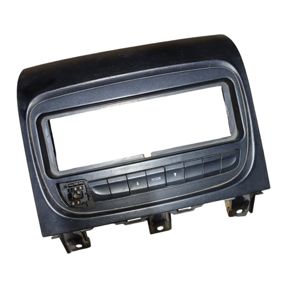 Moldura Radio Fiat Palio Idea Siena 2014 2015 A 2019