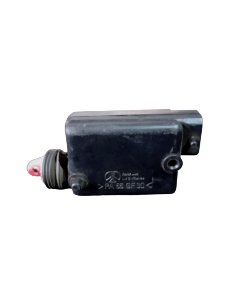 Atuador eletrico porta malas Renault scenic 2004 2008