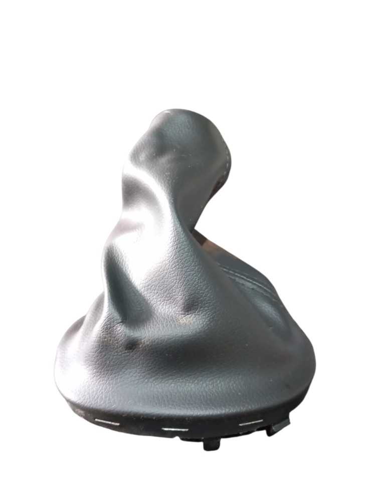 Coifa plástica câmbio marchas Renault Sandero RS 2.0 2021
