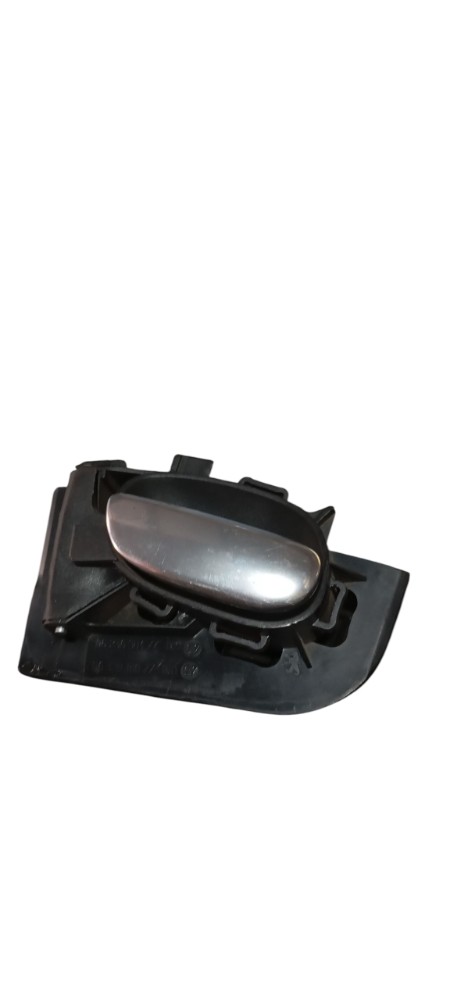 Maçaneta Interna Lado Esquerdo 206 Peugeot 2006 2011 Preto Traseira