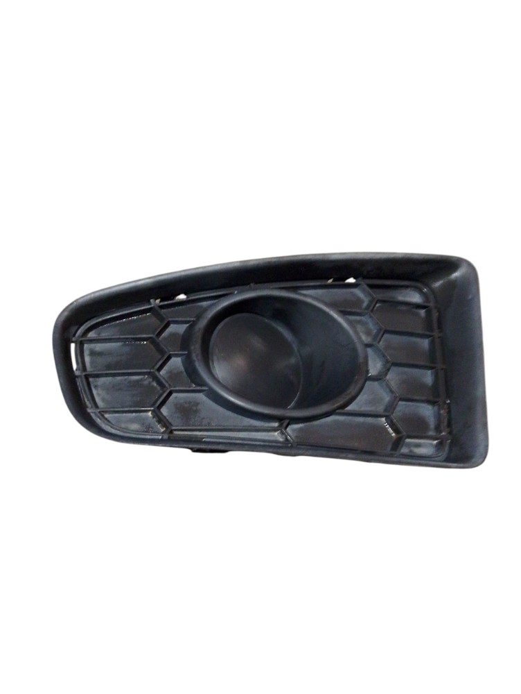 Moldura direitado farol de milha Renault Sandero 1.6 2012