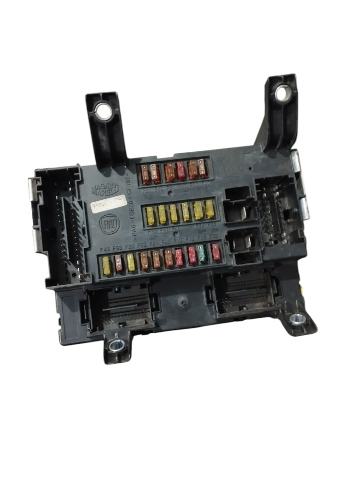 Caixa De Fusível Fiat Grand Siena 2012 2014 51848387