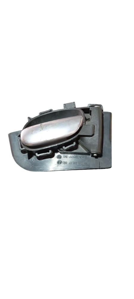 Maçaneta Interna Traseira Esquerda Peugeot 206 2004 2005 Prata Traseira