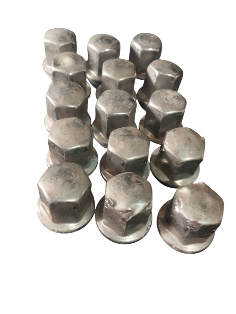 Kit Porca De Roda 15 Unidades Jeep Grand Cherokee 2010 2011