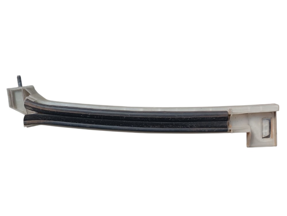 Guia Caneleta Vidro Traseiro Direta Peugeot 2008 2019 2020 Branco