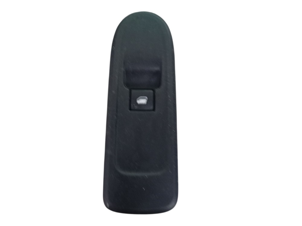 Botao vidro dianteiro direito citroen C3 2013 2014 2015 2018